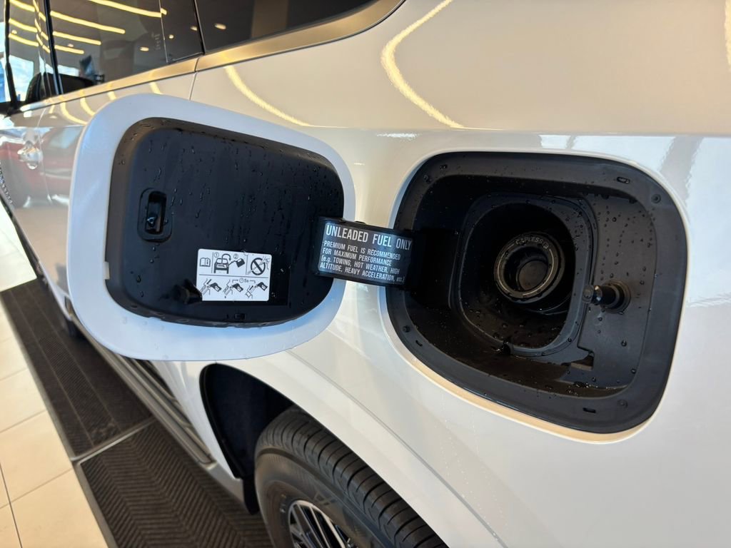 New 2026 Nissan Armada Platinum image 32