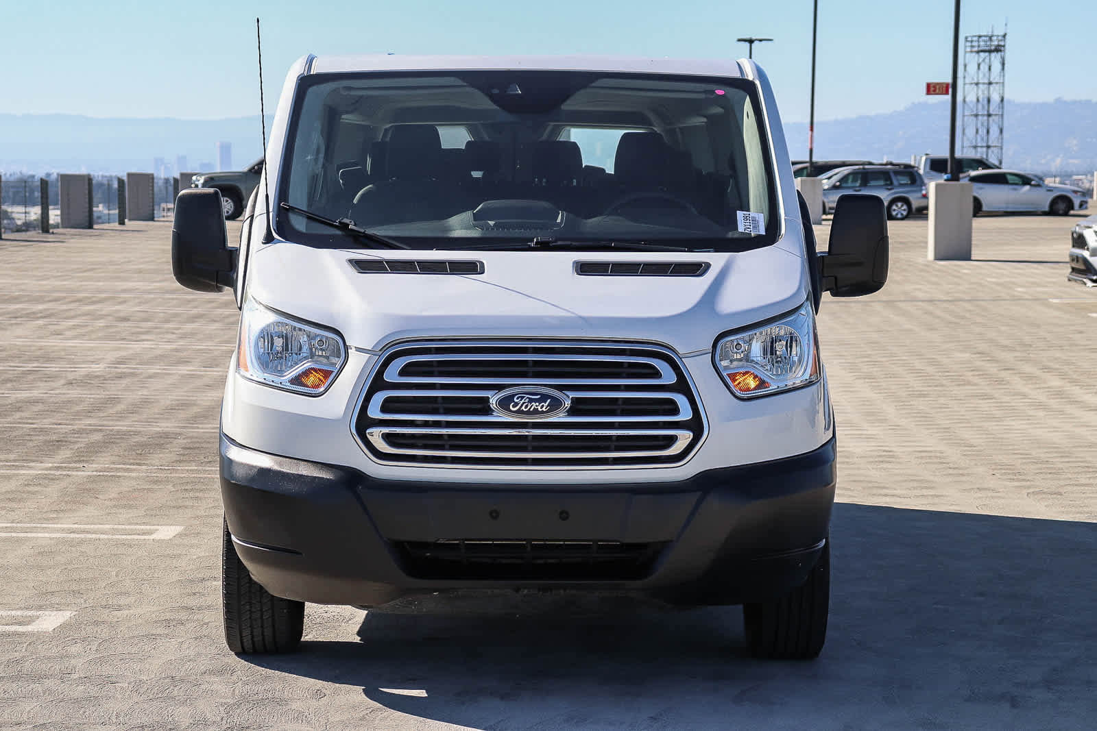 Used 2019 Ford Transit 350 XLT image 2