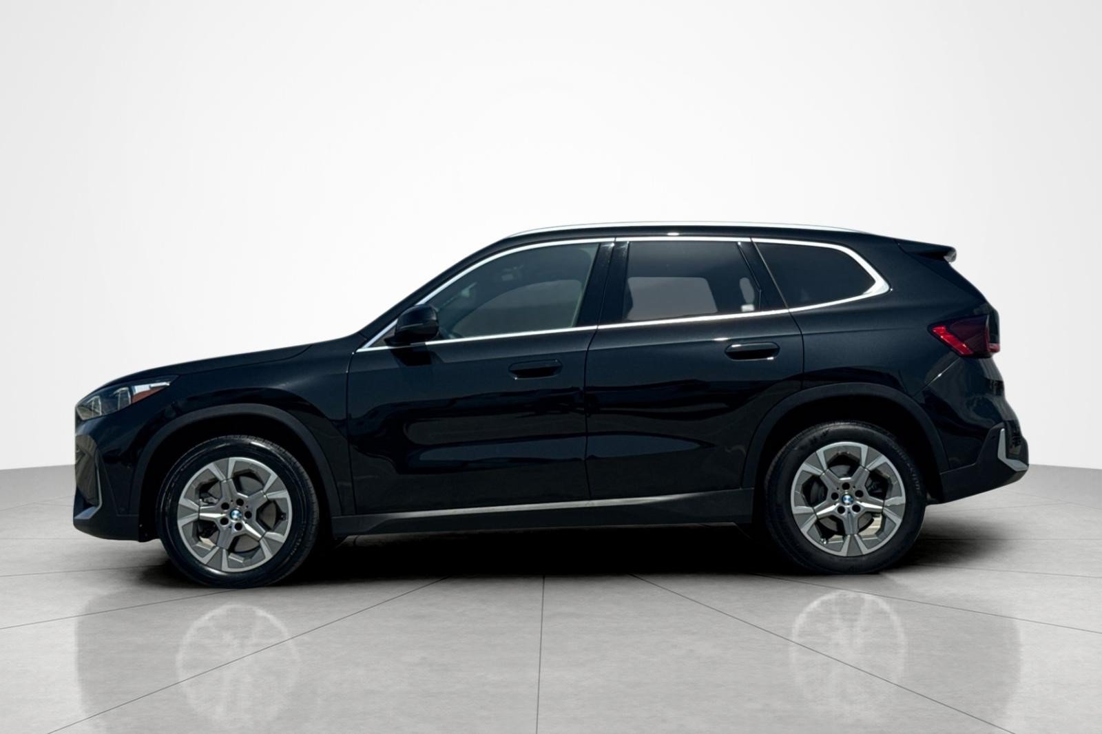 Used 2023 BMW X1 xDrive28i w/ Convenience Package AWD/4WD video 2