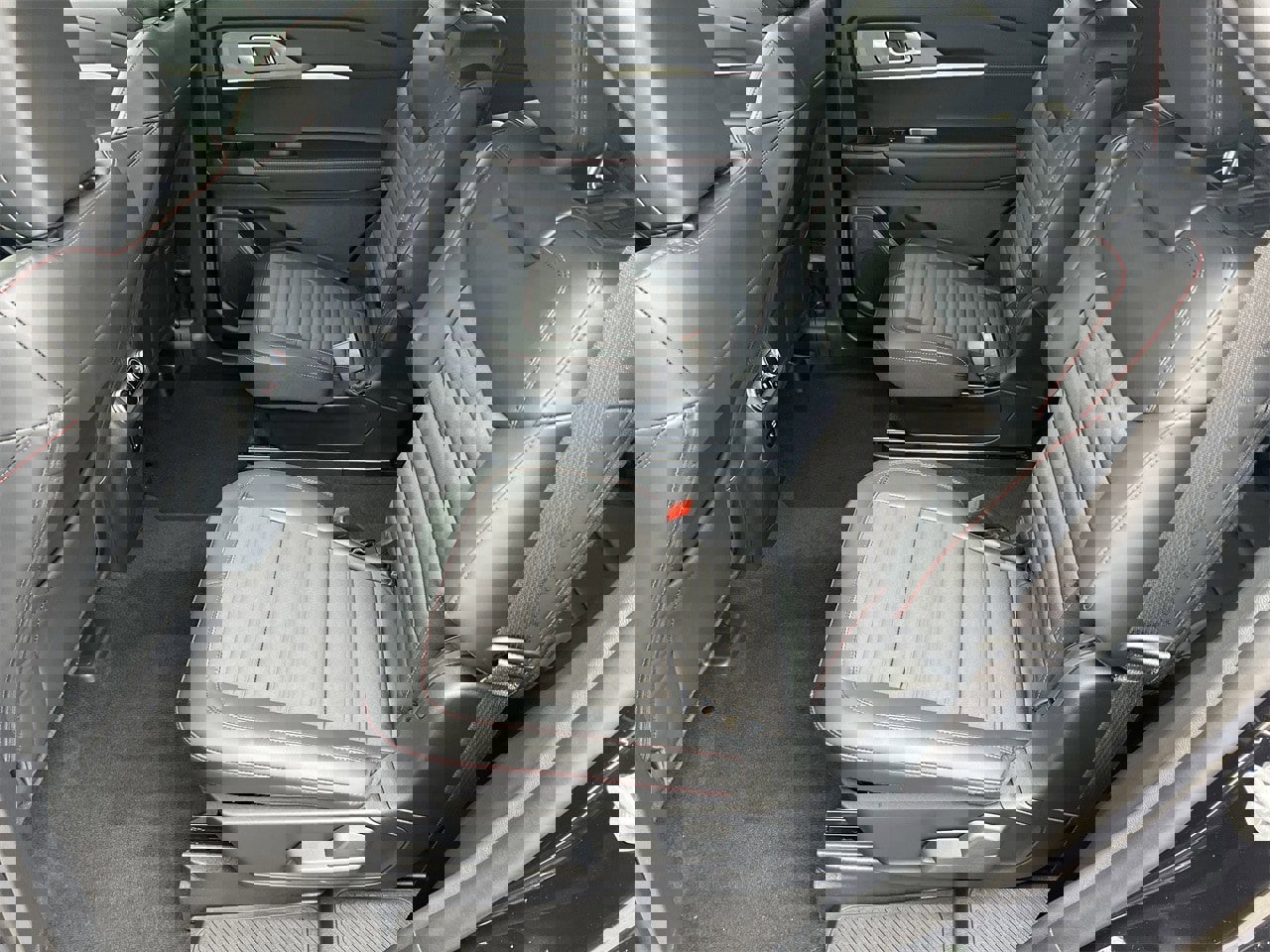 New 2026 Ford Explorer ST-Line w/ ST-Line Street Pack image 20