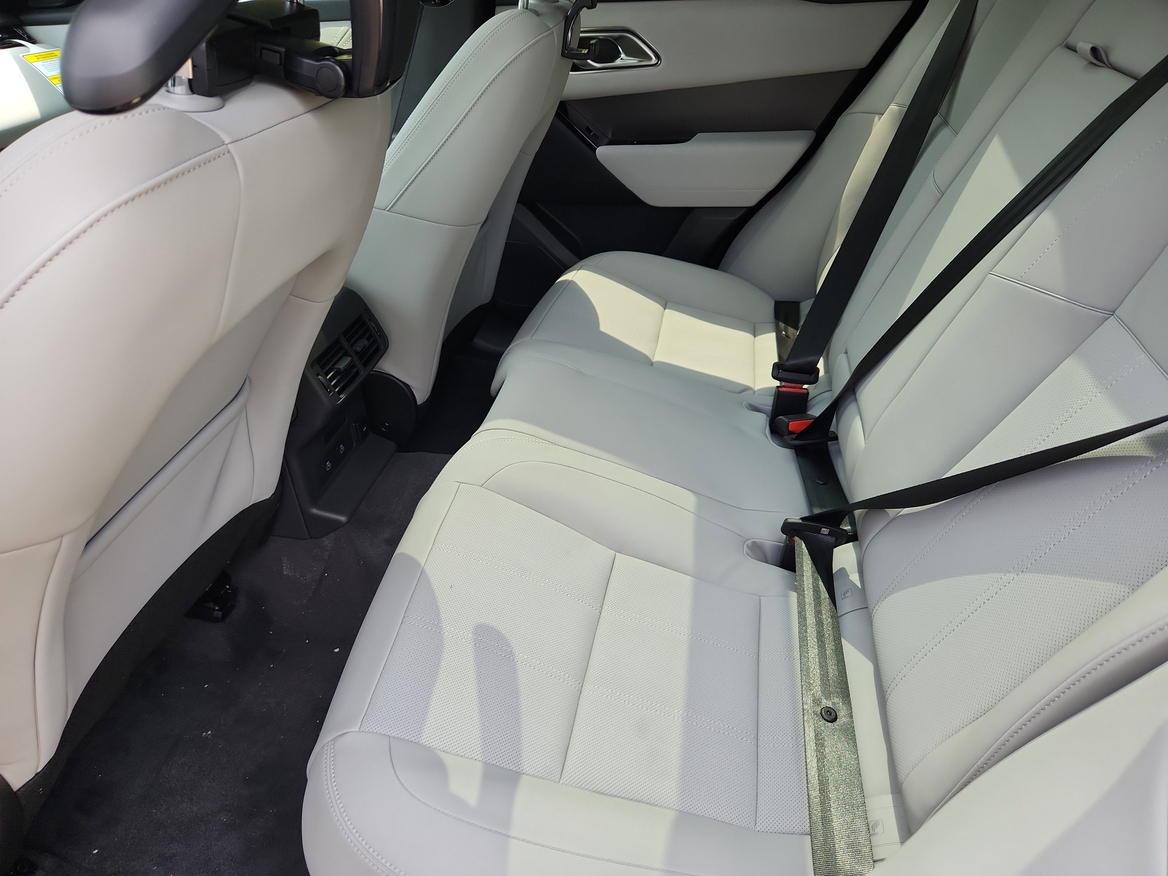 Used 2026 Land Rover Range Rover Velar S image 5