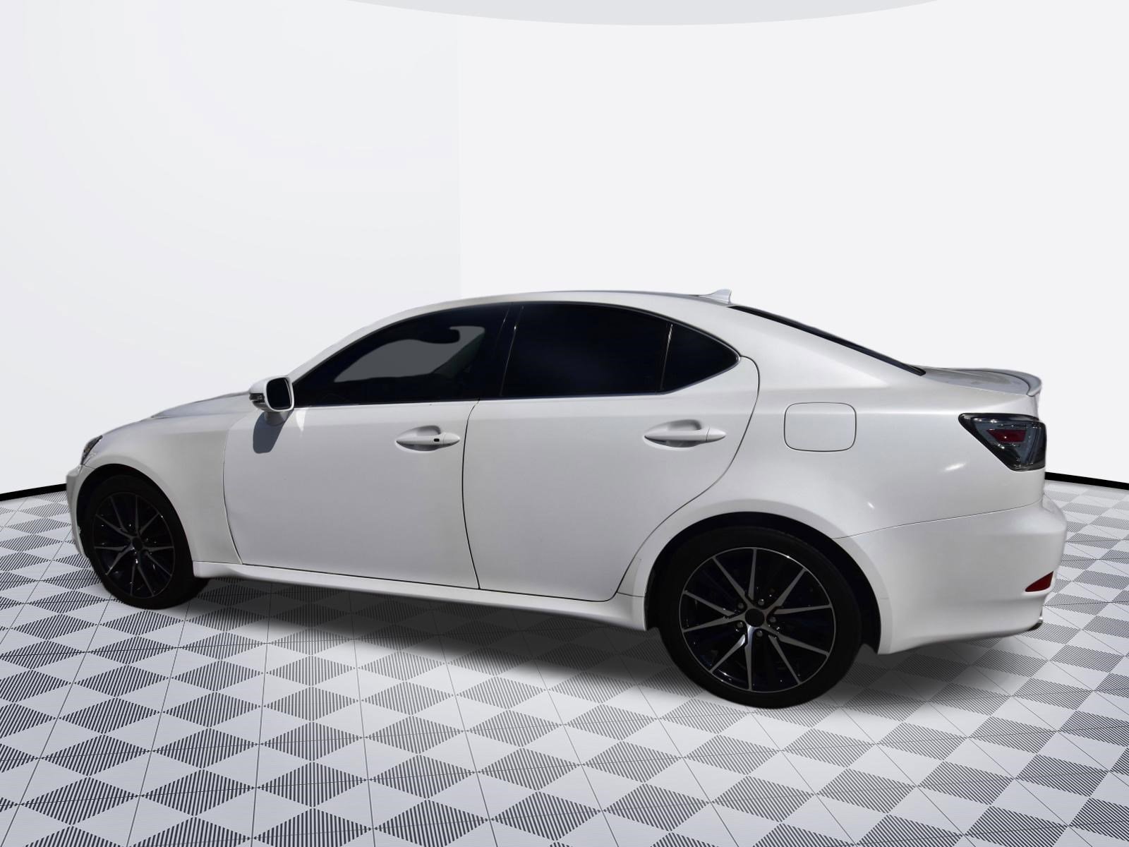 Used 2010 Lexus IS 250 image 3