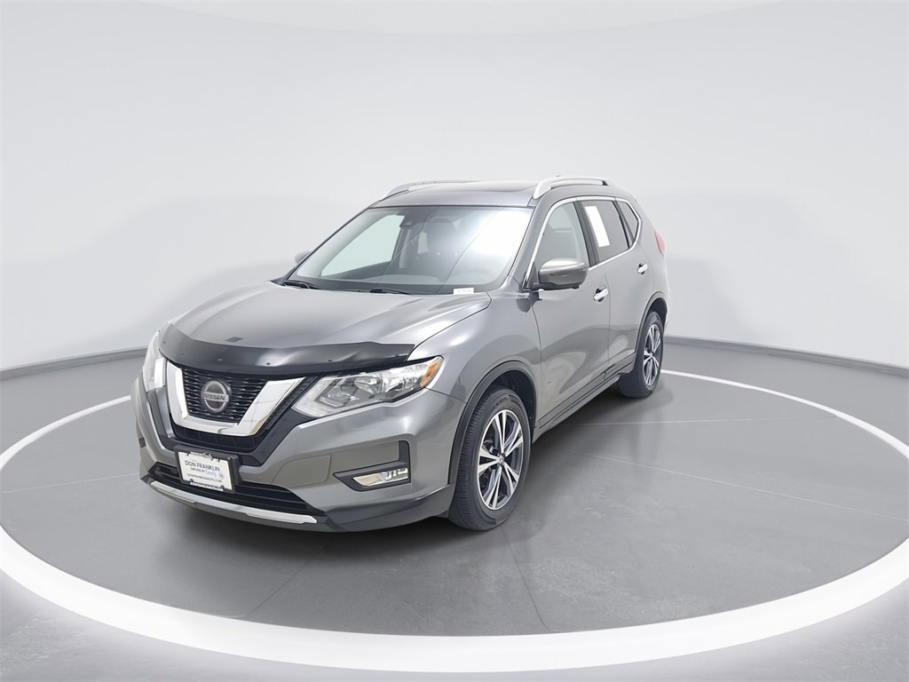 Used 2019 Nissan Rogue SV image 3