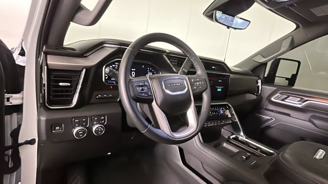 Used 2025 GMC Sierra 2500 Denali w/ Denali Reserve Package AWD/4WD image 13