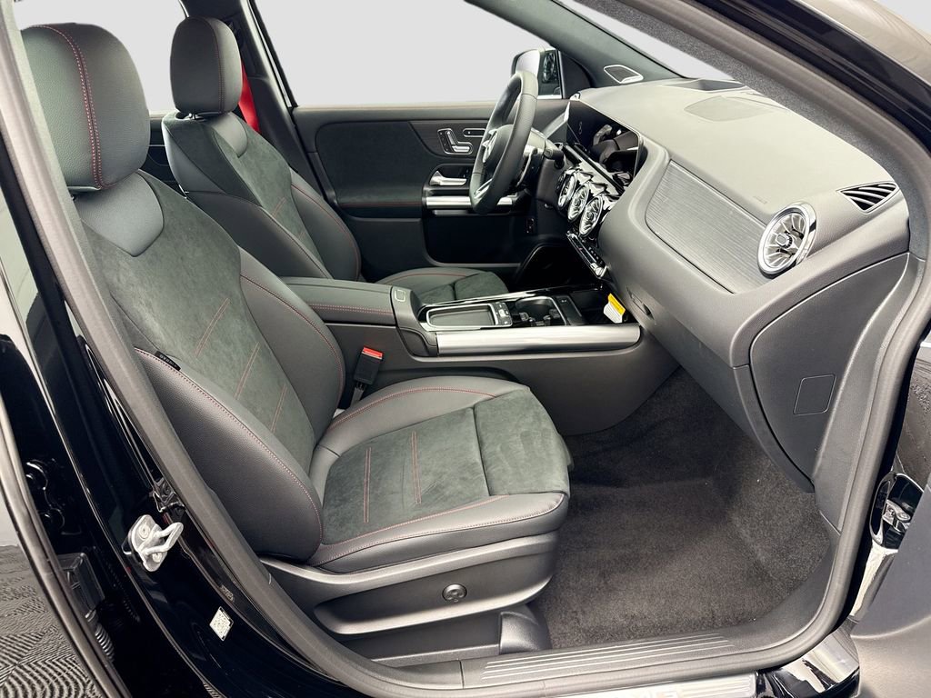 New 2026 Mercedes-Benz GLA 35 AMG 4MATIC image 19