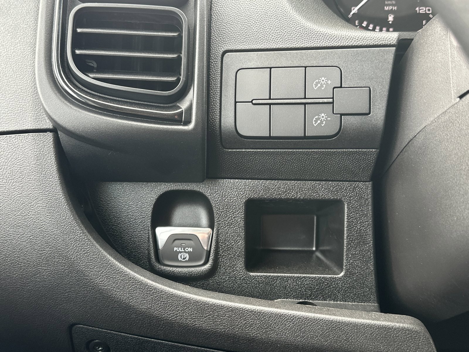 New 2026 RAM ProMaster 2500 image 23