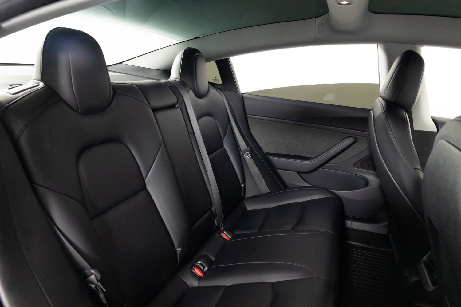 Used 2018 Tesla Model 3 Long Range image 23