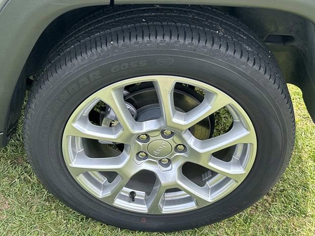 Used 2024 Jeep Compass Latitude image 18