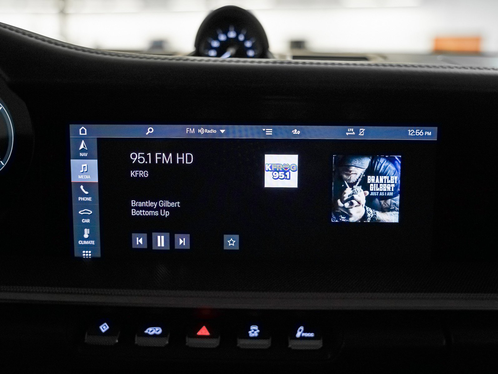 Certified 2020 Porsche 911 Carrera S w/ Sport Package image 24