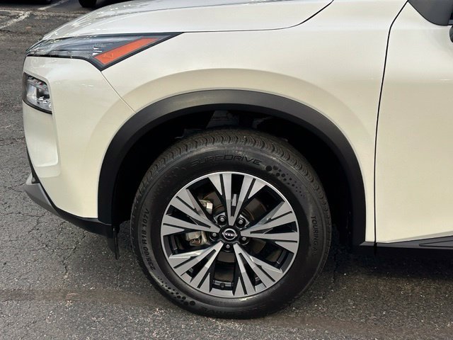 Used 2023 Nissan Rogue SV AWD/4WD image 7