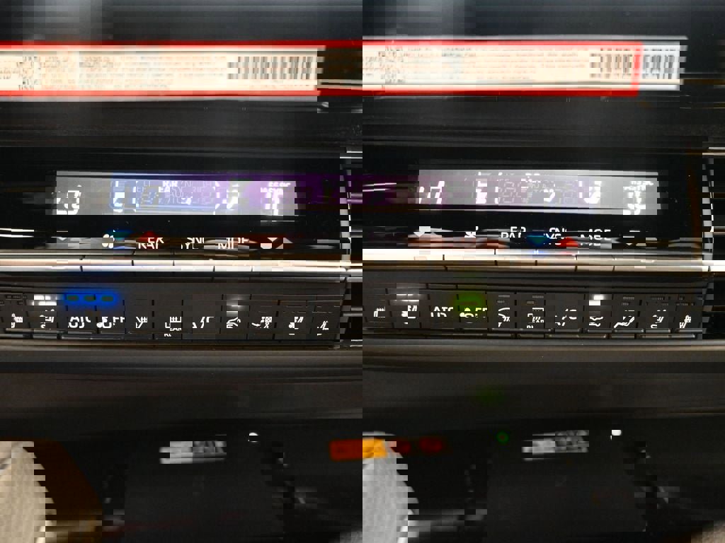 New 2025 Toyota Sienna XSE w/ XSE Premium Package image 15