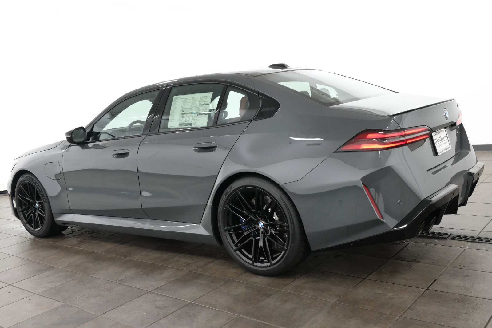 New 2027 BMW M5 w/ Executive Package AWD/4WD image 4