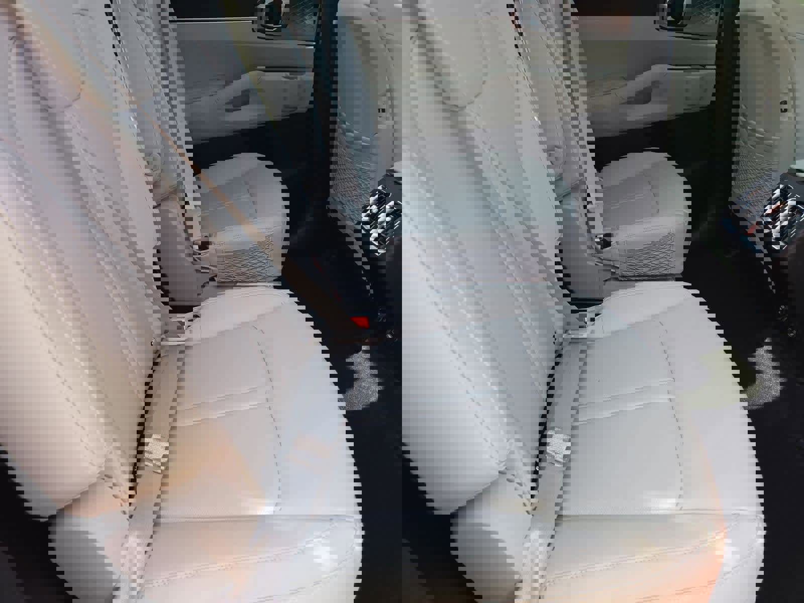 Certified 2022 Kia Sorento EX w/ Panoramic Sunroof Package image 20