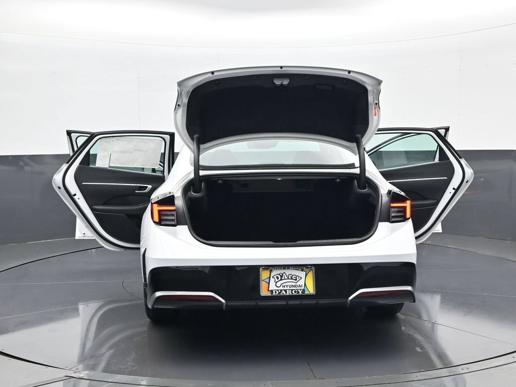 New 2026 Hyundai Sonata SEL FWD image 32