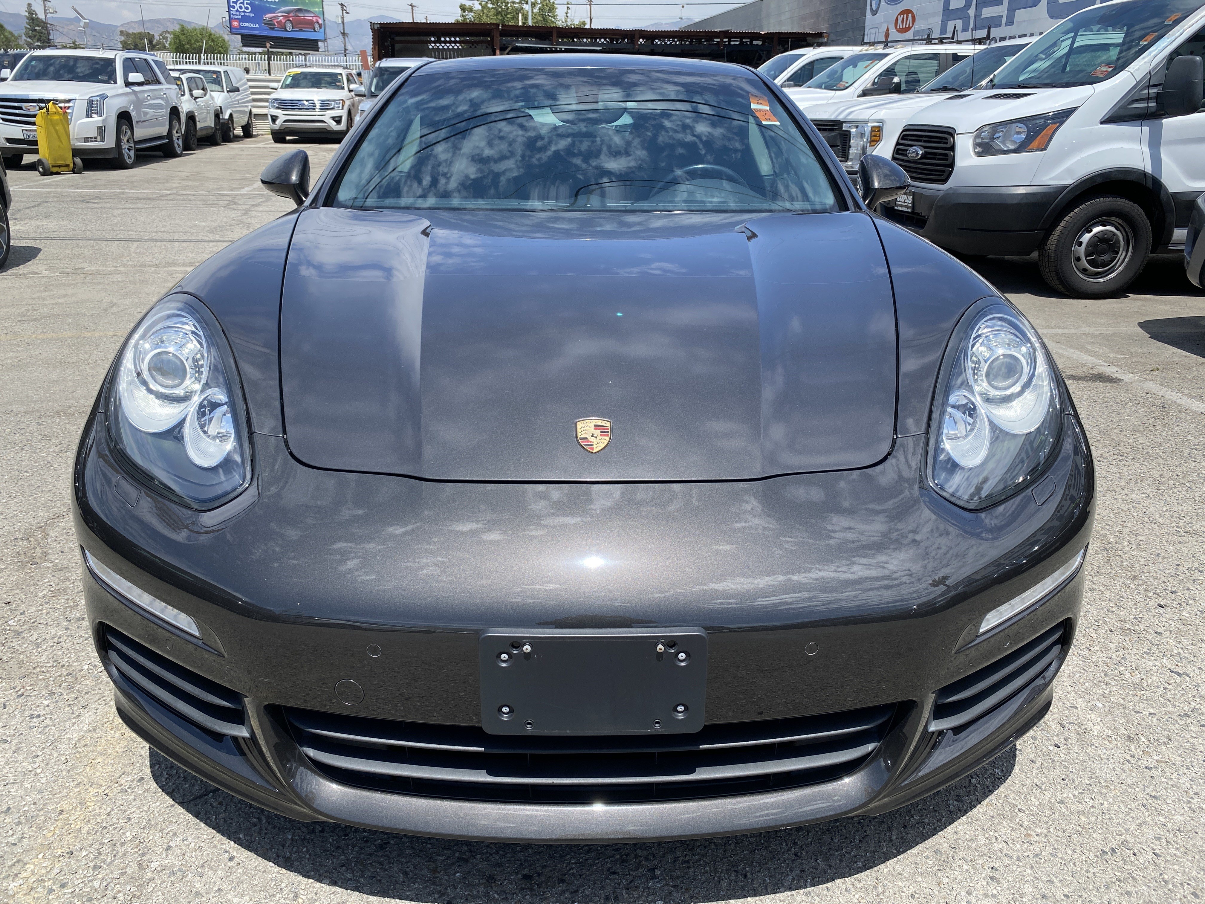 Used 2015 Porsche Panamera S RWD image 3