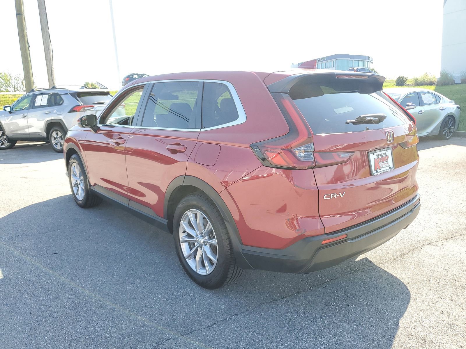 Used 2023 Honda CR-V EX image 3