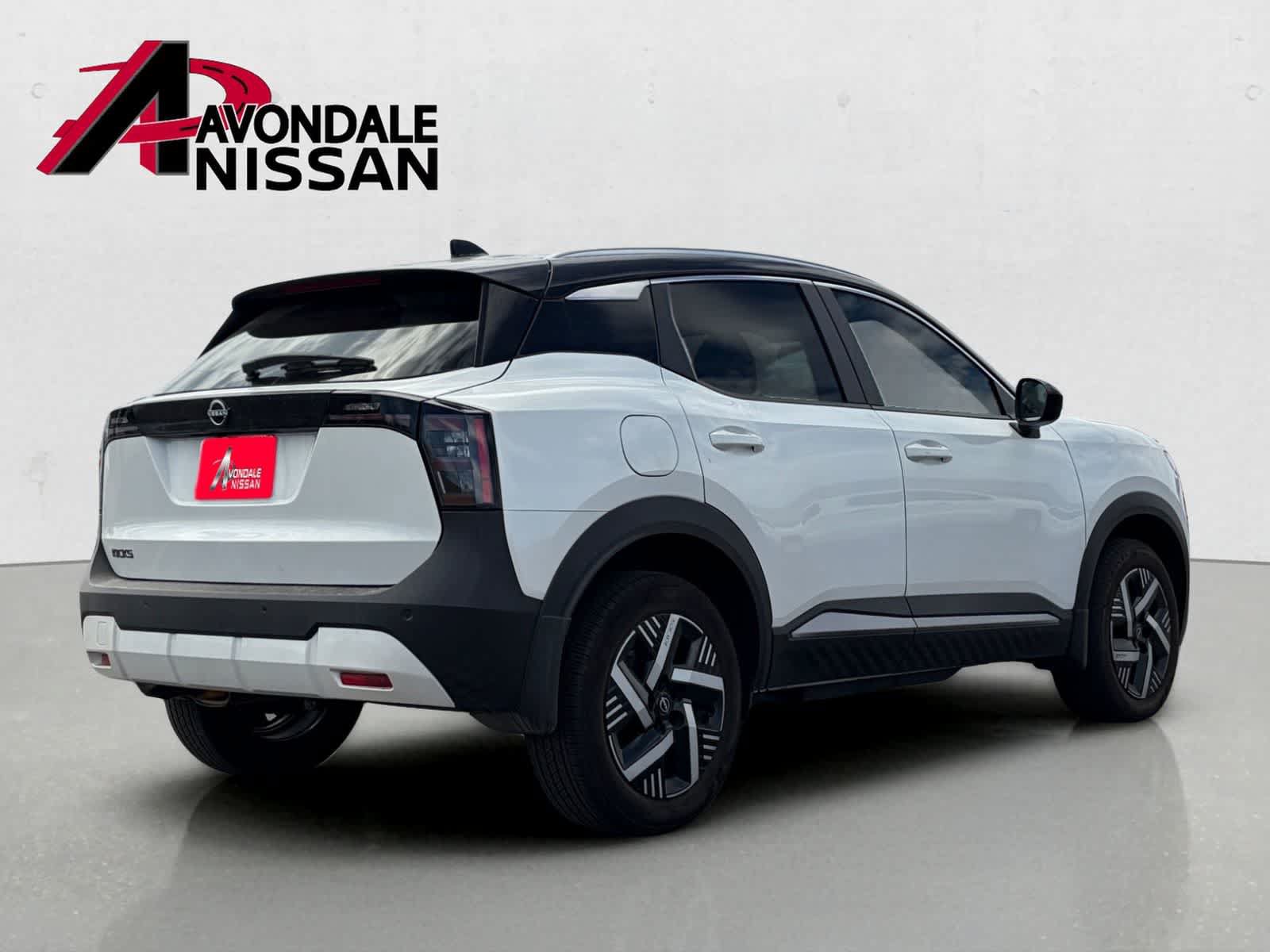 Used 2026 Nissan Kicks SV FWD image 3