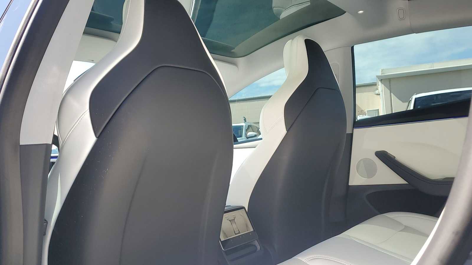 Used 2024 Tesla Model 3 Performance image 17