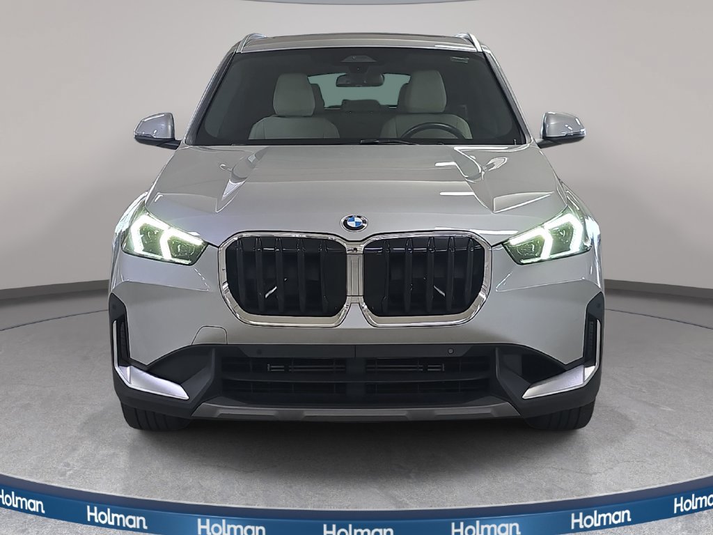 Certified 2023 BMW X1 xDrive28i w/ Convenience Package AWD/4WD image 3