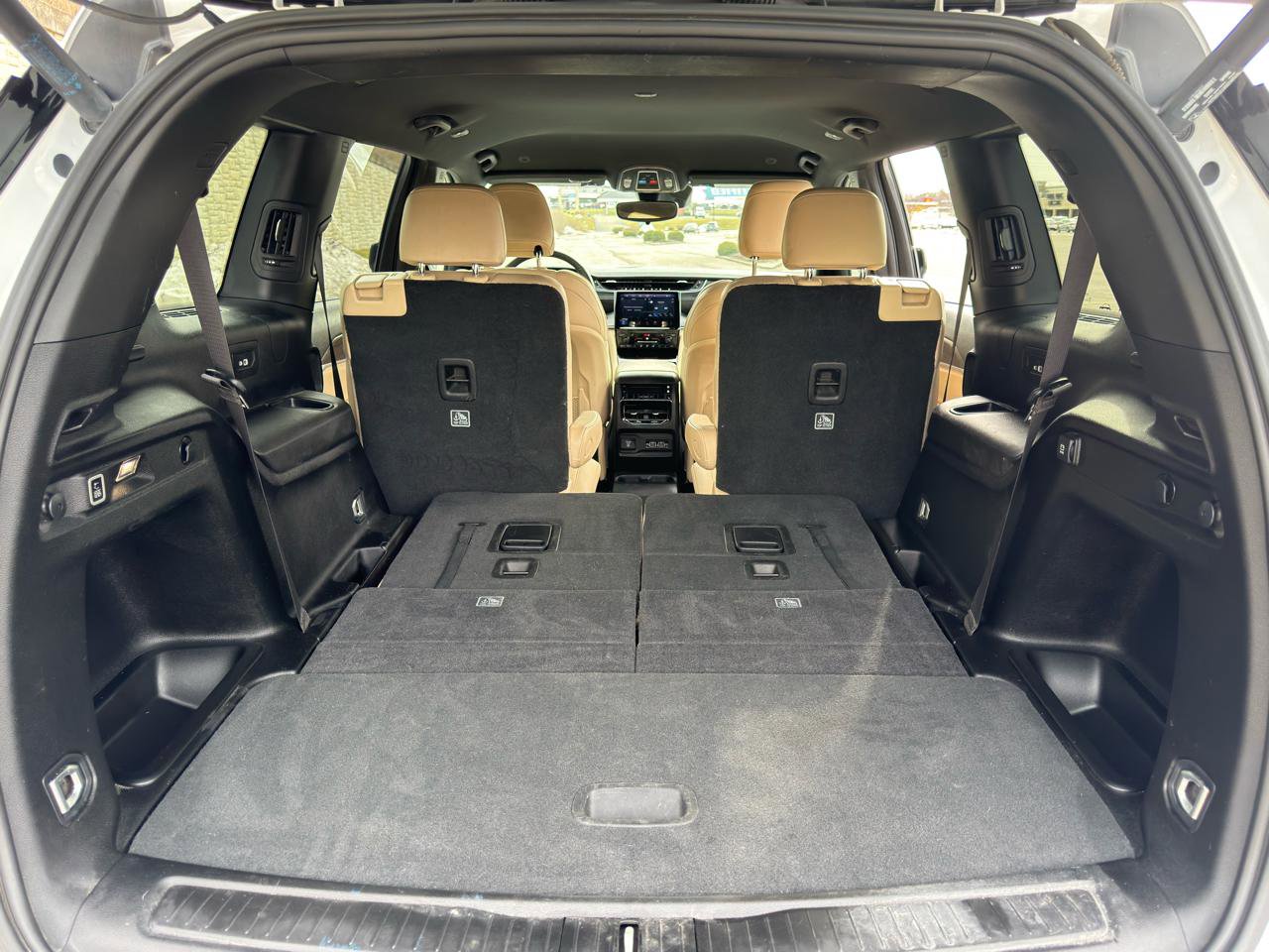 Used 2024 Jeep Grand Cherokee L Limited image 56