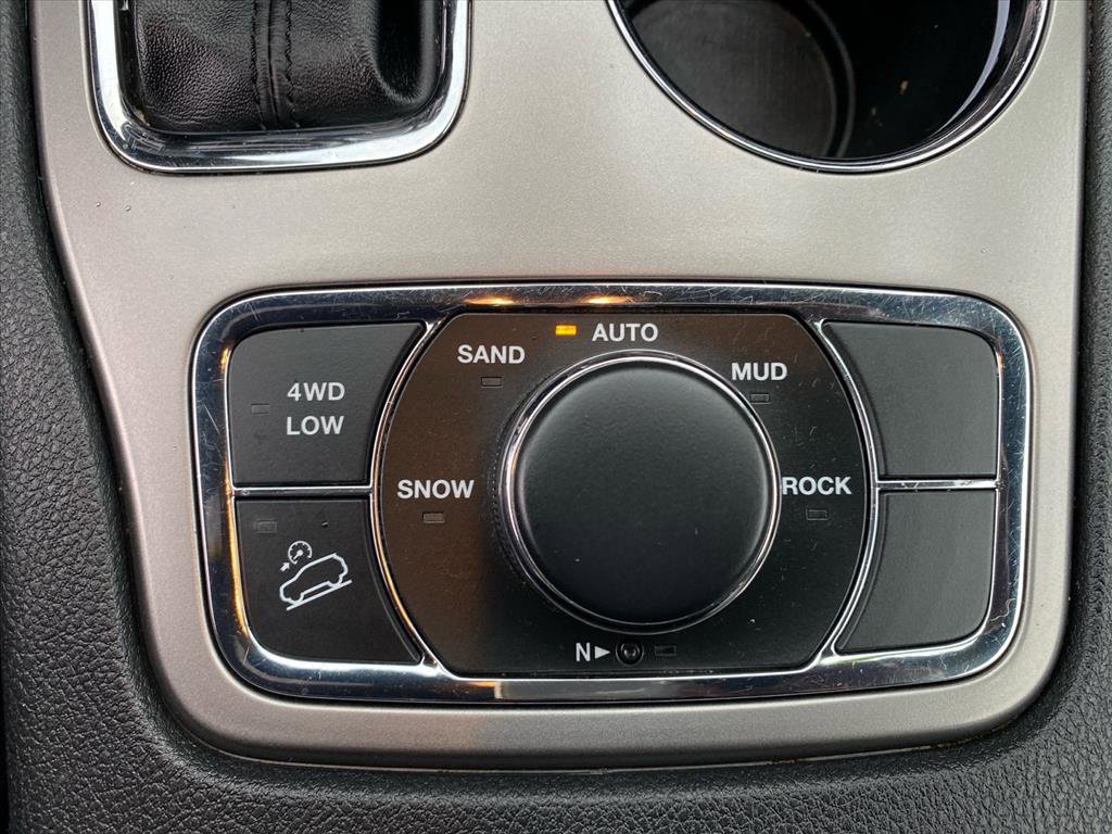 Used 2020 Jeep Grand Cherokee Limited AWD/4WD image 13