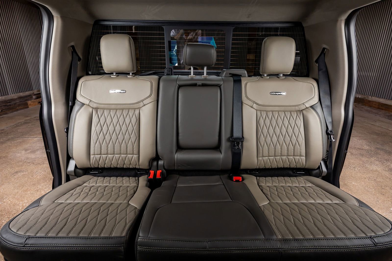 Used 2026 Ford F450 Platinum w/ Platinum Plus Package image 36