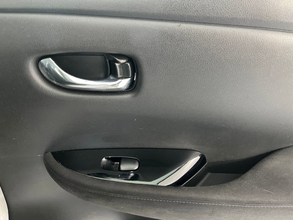 Used 2017 Nissan Leaf SV image 53