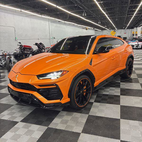 Used 2021 Lamborghini Urus