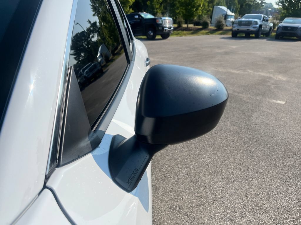 New 2027 Nissan Kicks S FWD image 32