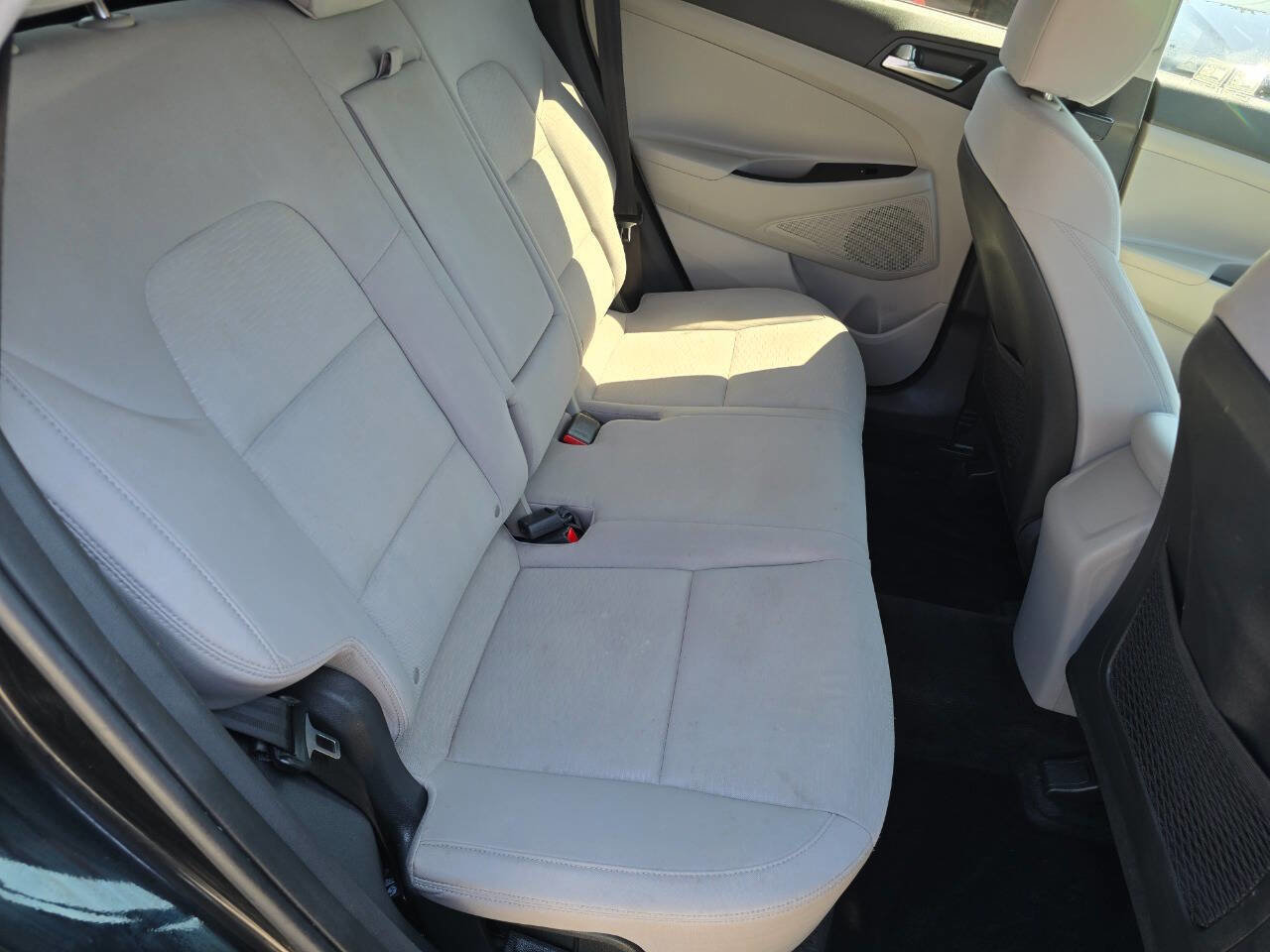 Used 2019 Hyundai Tucson SE AWD/4WD image 25