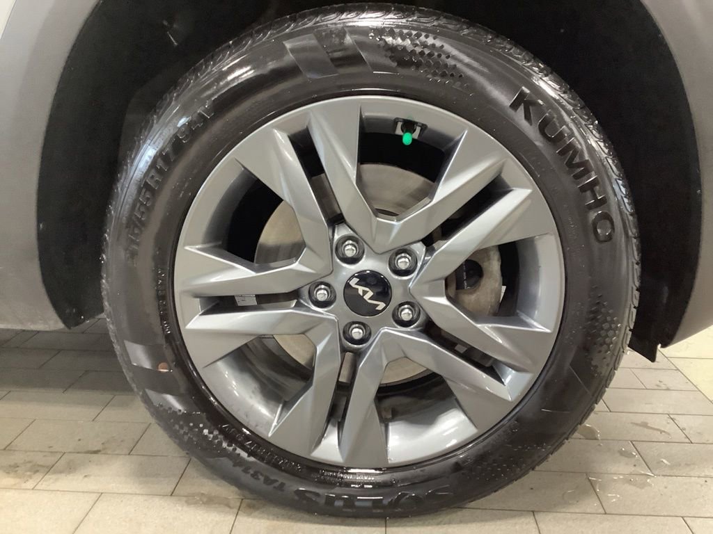 Certified 2023 Kia Seltos LX image 30