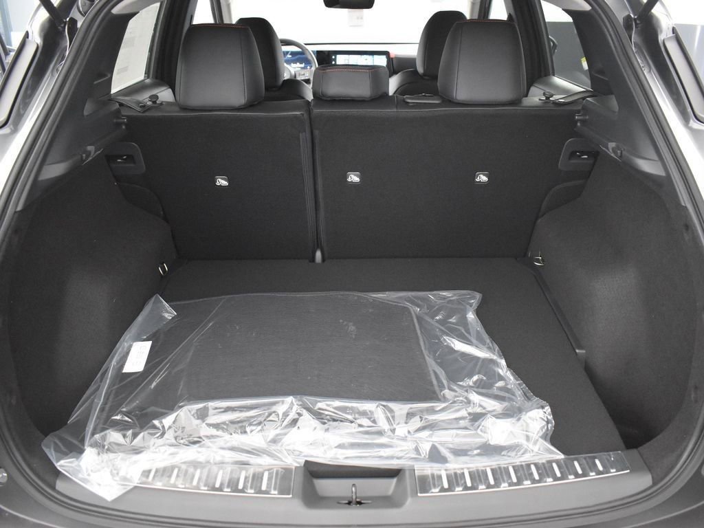 New 2026 Nissan Kicks SR w/ Illumination Package image 34