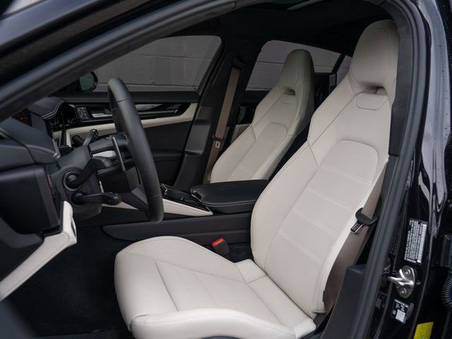 Certified 2026 Porsche Panamera Turbo AWD/4WD image 5