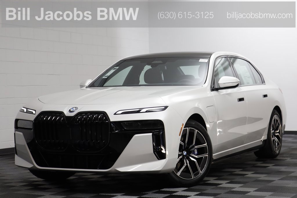 New 2026 BMW 750e xDrive