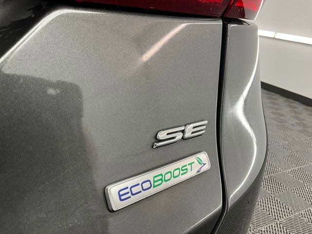 Used 2018 Ford Fusion SE w/ Fusion SE Technology Package image 24