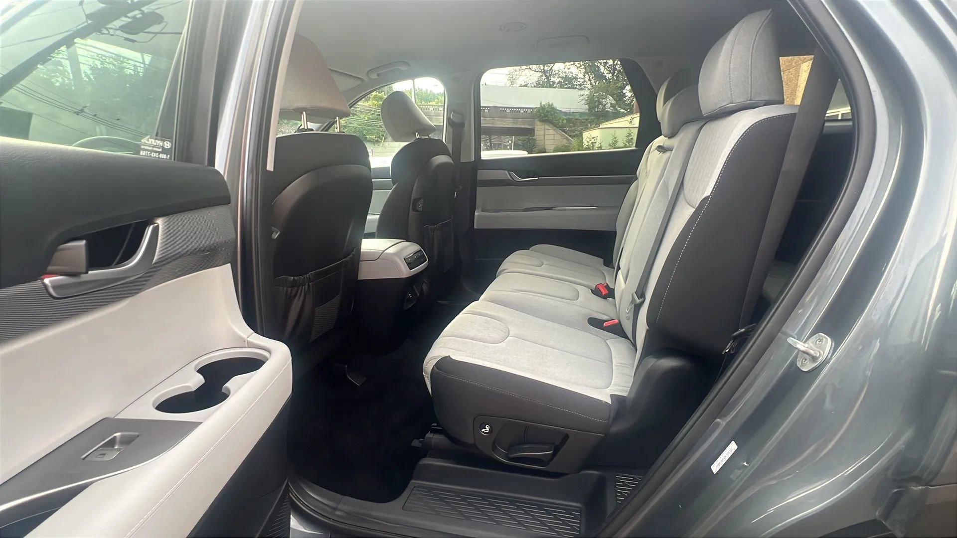 Used 2022 Hyundai Palisade SE image 29