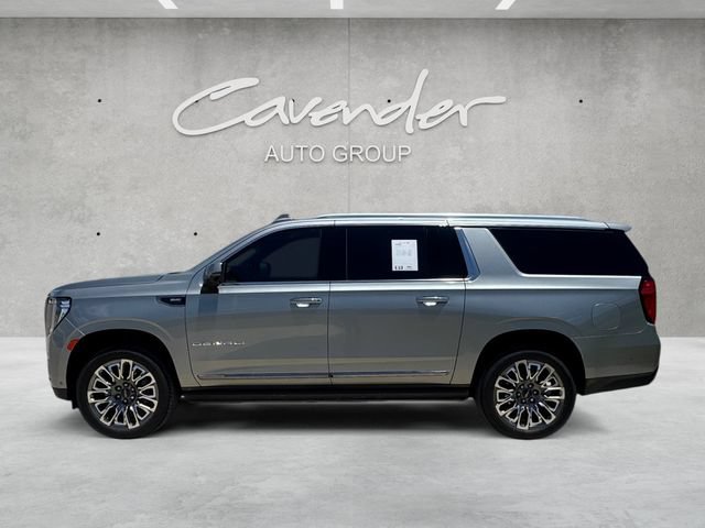 Used 2024 GMC Yukon XL Denali Ultimate AWD/4WD image 13