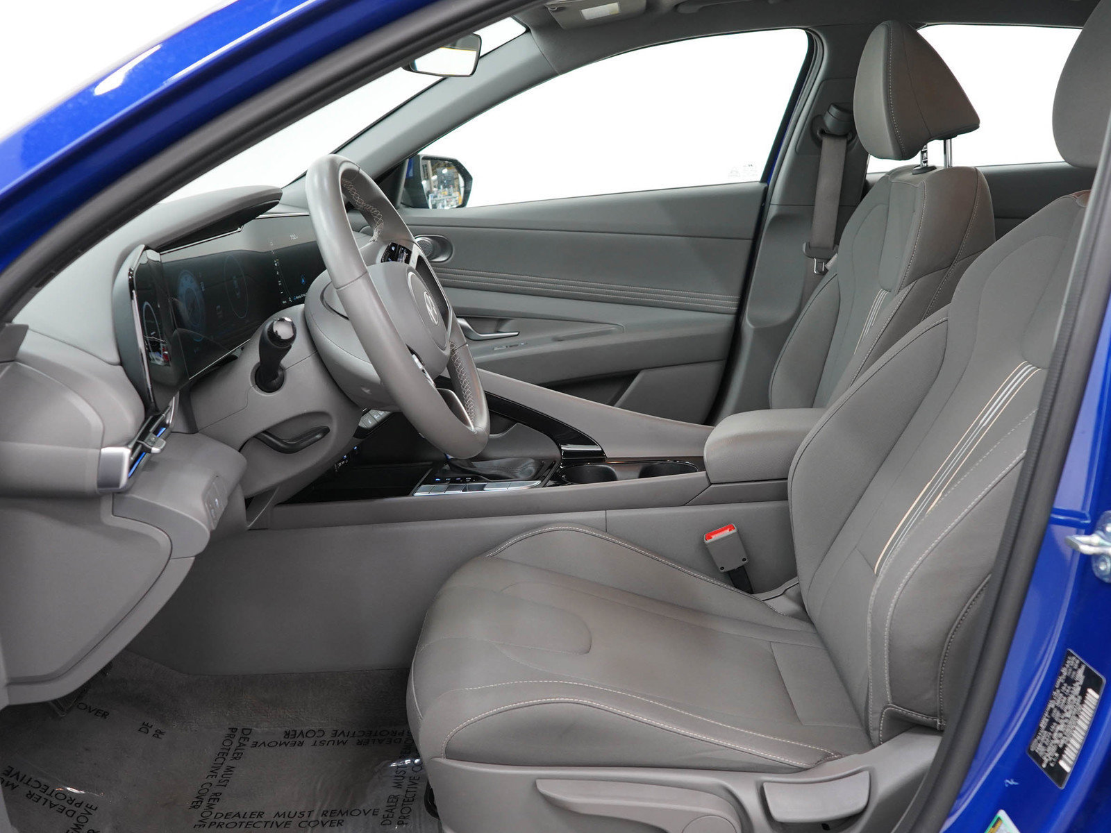 Used 2025 Hyundai Elantra SEL FWD image 43
