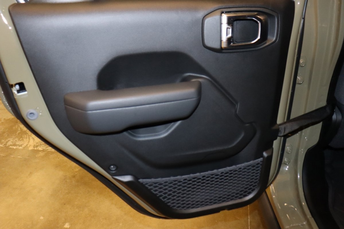 Used 2026 Jeep Wrangler Unlimited Rubicon w/ Xtreme 35 Tire Package image 36