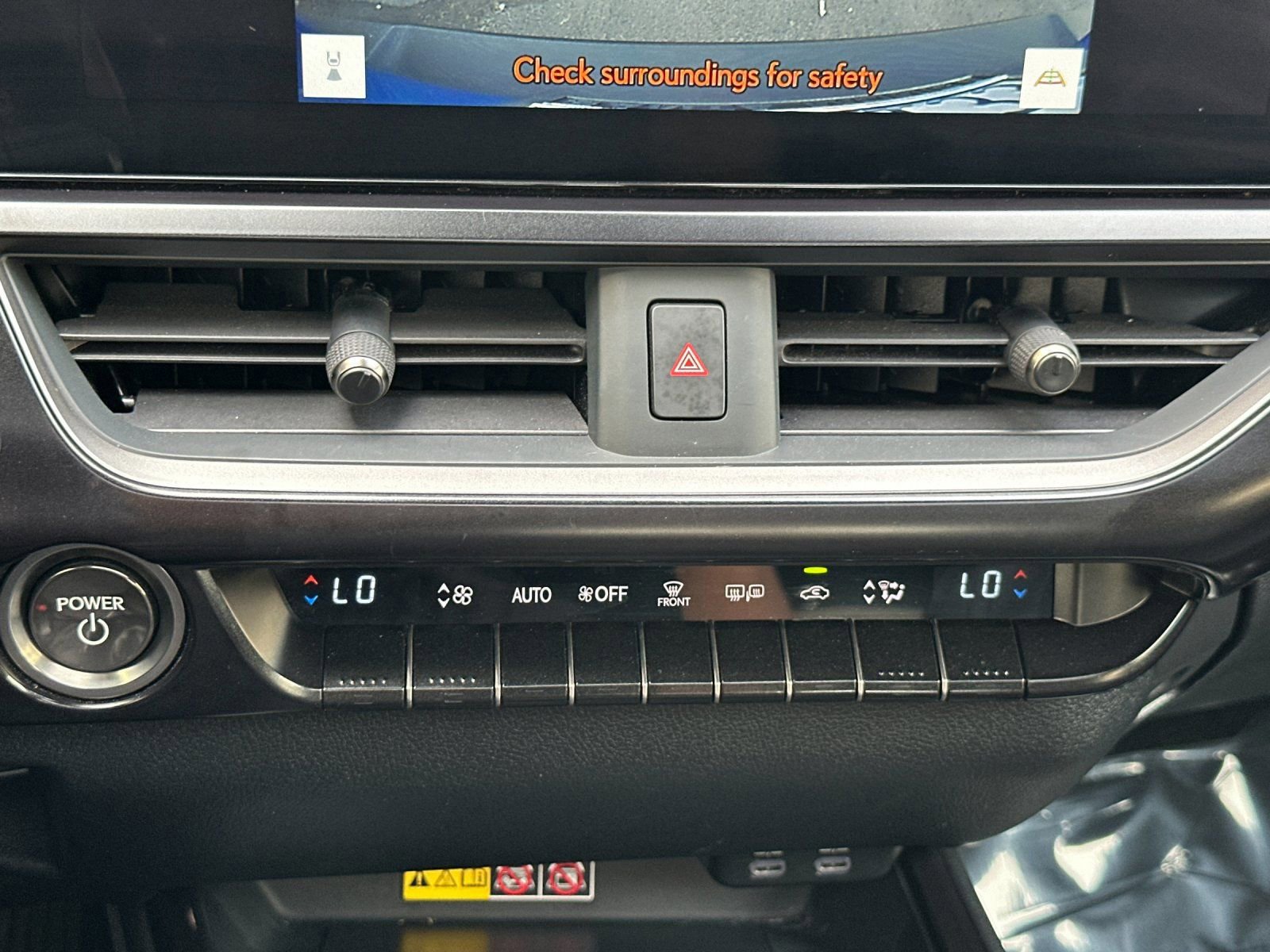 Used 2024 Lexus UX 250h FWD w/ Premium Package image 22