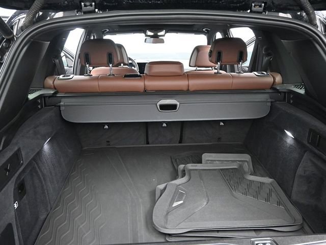 Used 2024 BMW X5 M60i w/ Climate Comfort Package image 19