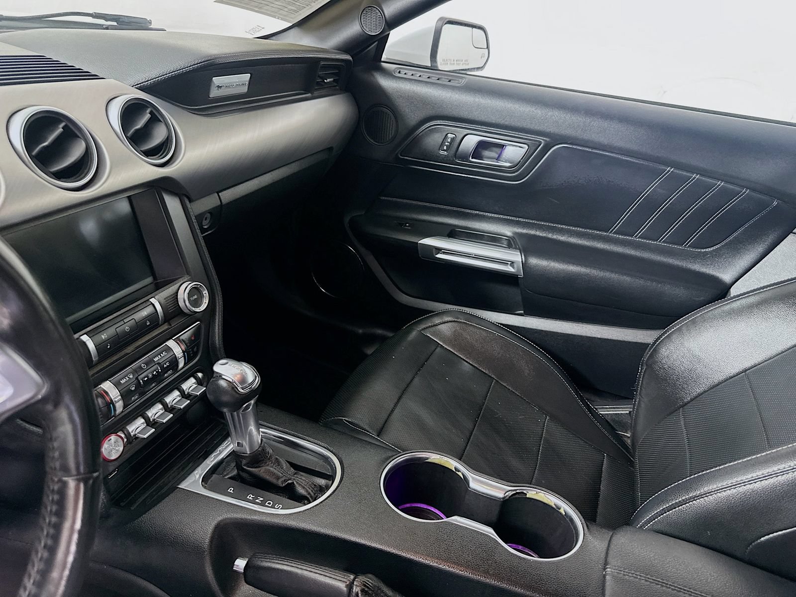 Used 2018 Ford Mustang Premium RWD image 25