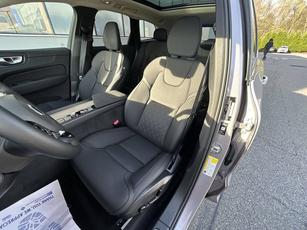 New 2026 Volvo XC60 B5 Plus w/ Climate Package AWD/4WD image 15