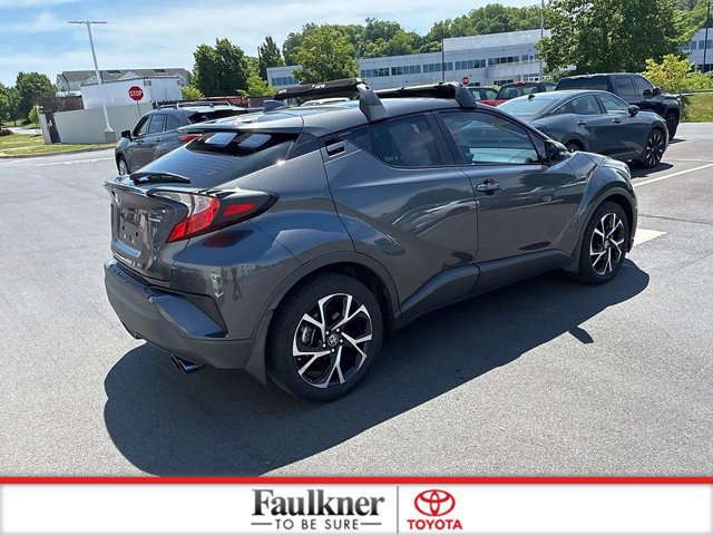 Used 2021 Toyota C-HR XLE FWD image 9