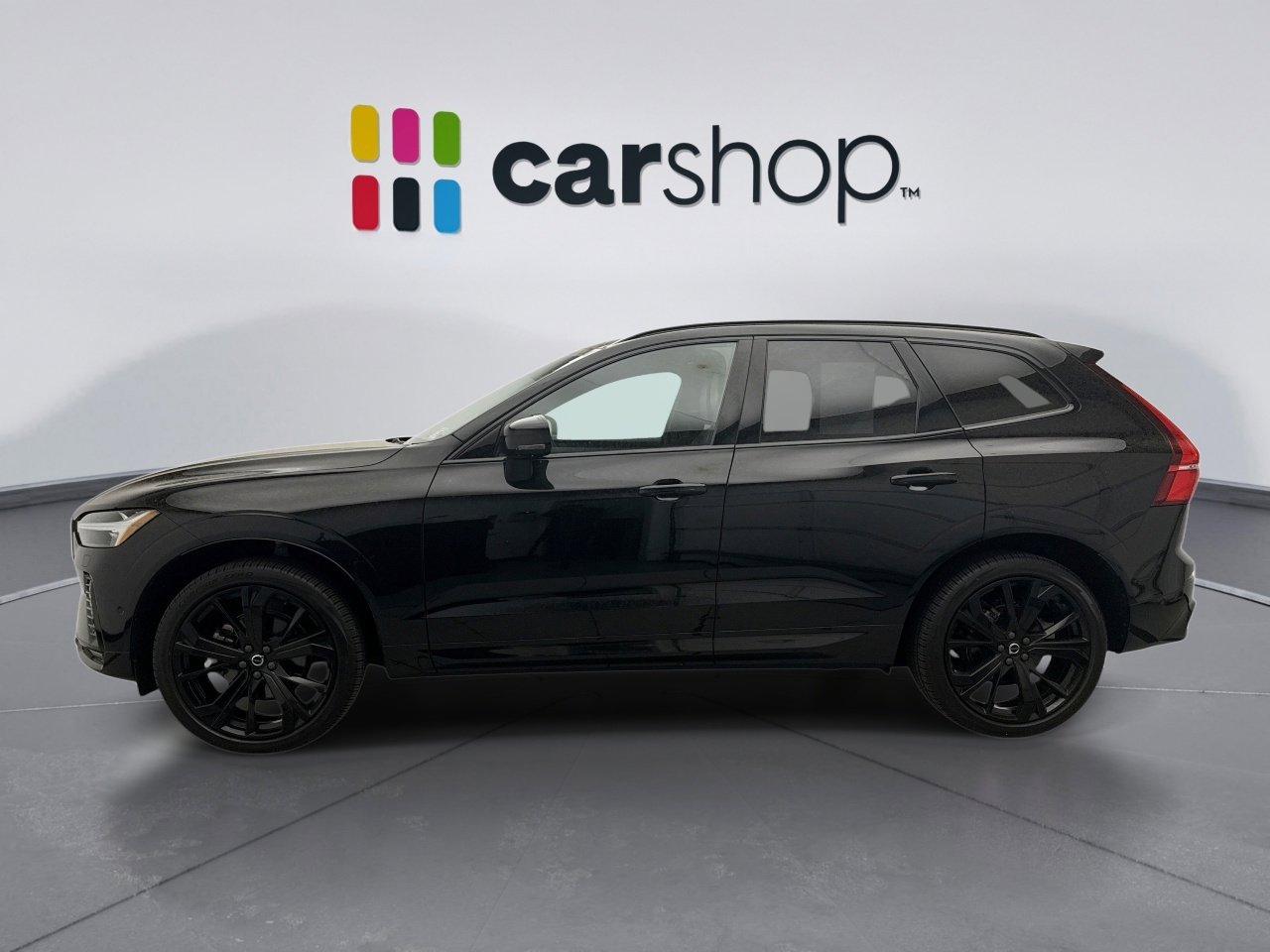 Used 2024 Volvo XC60 B5 Ultimate w/ Protection Package Premier image 2