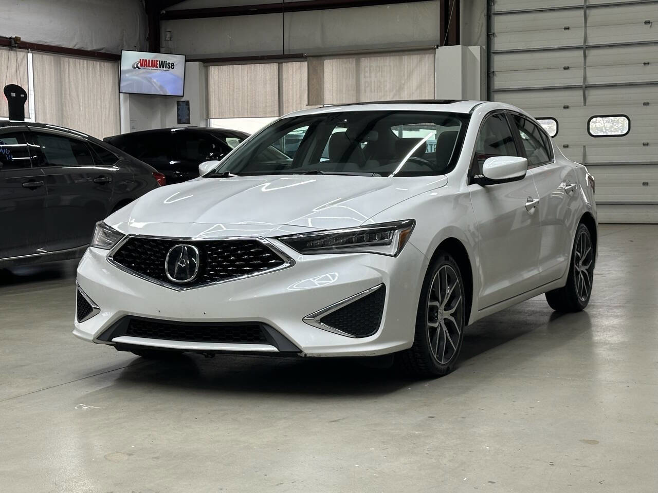 Used 2020 Acura ILX w/Premium 4dr Sedan Package image 5