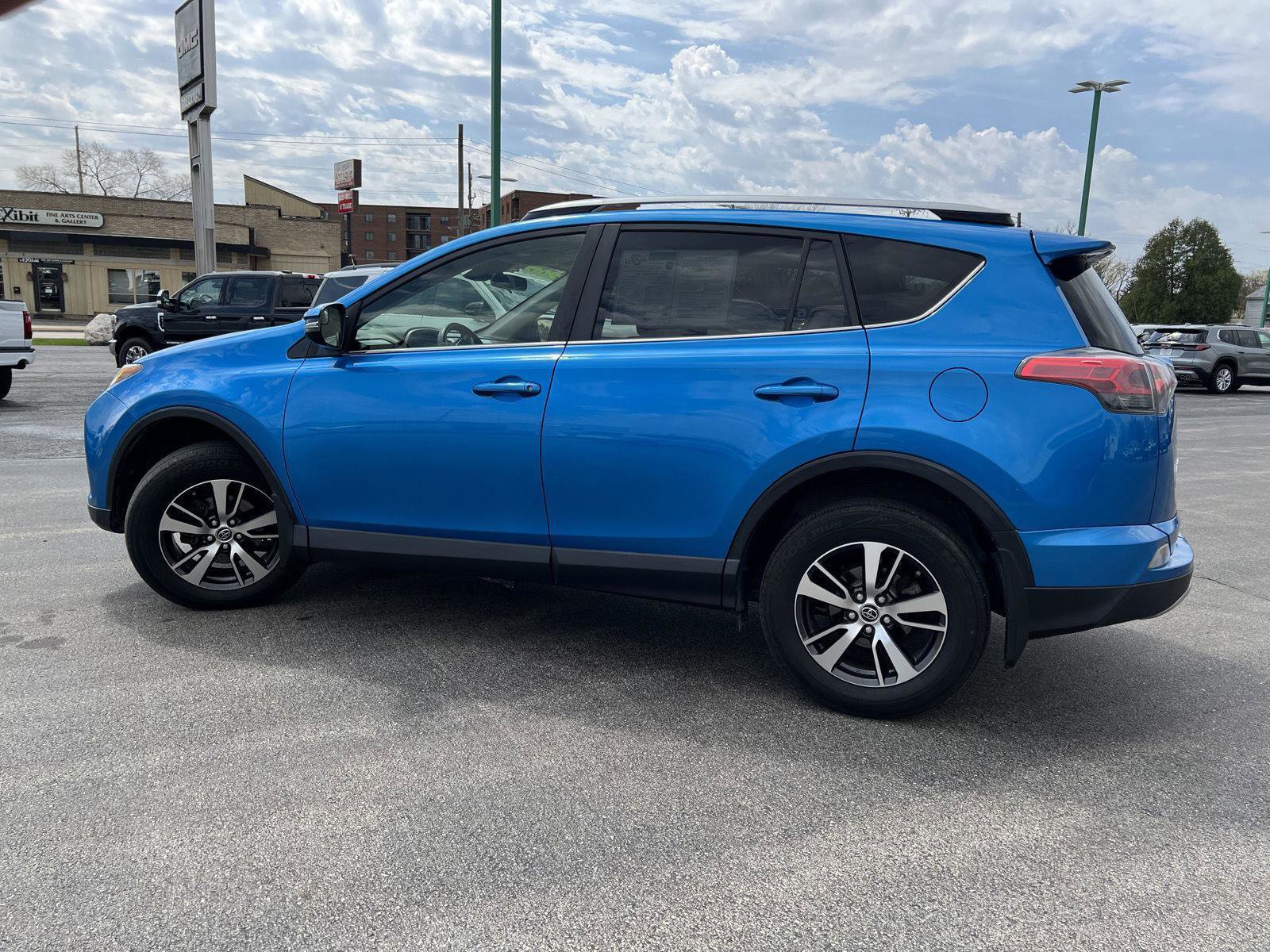 Used 2017 Toyota RAV4 XLE w/ Plus Special Value Package image 10