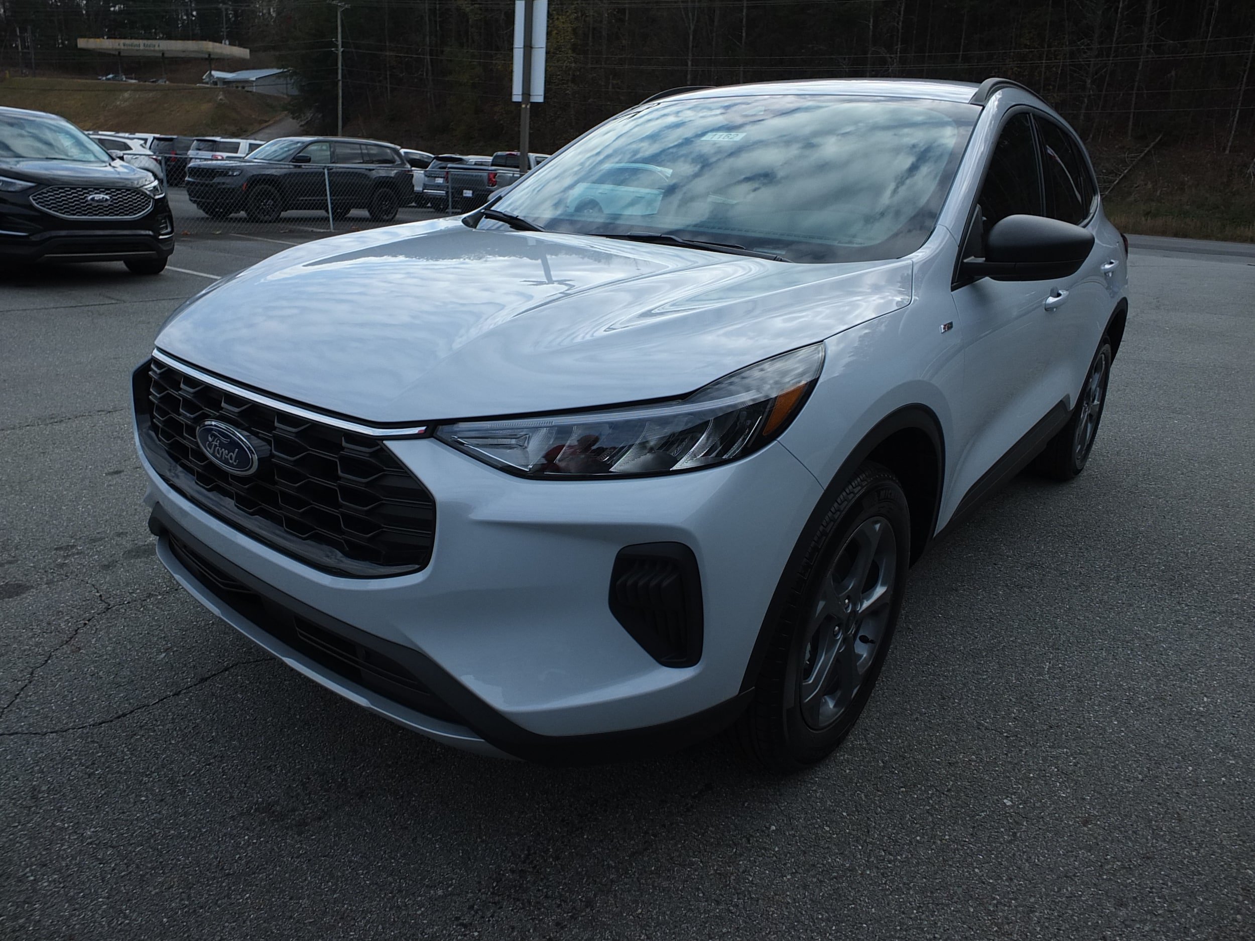 New 2026 Ford Escape ST-Line w/ Tech Pack #1 AWD/4WD image 7