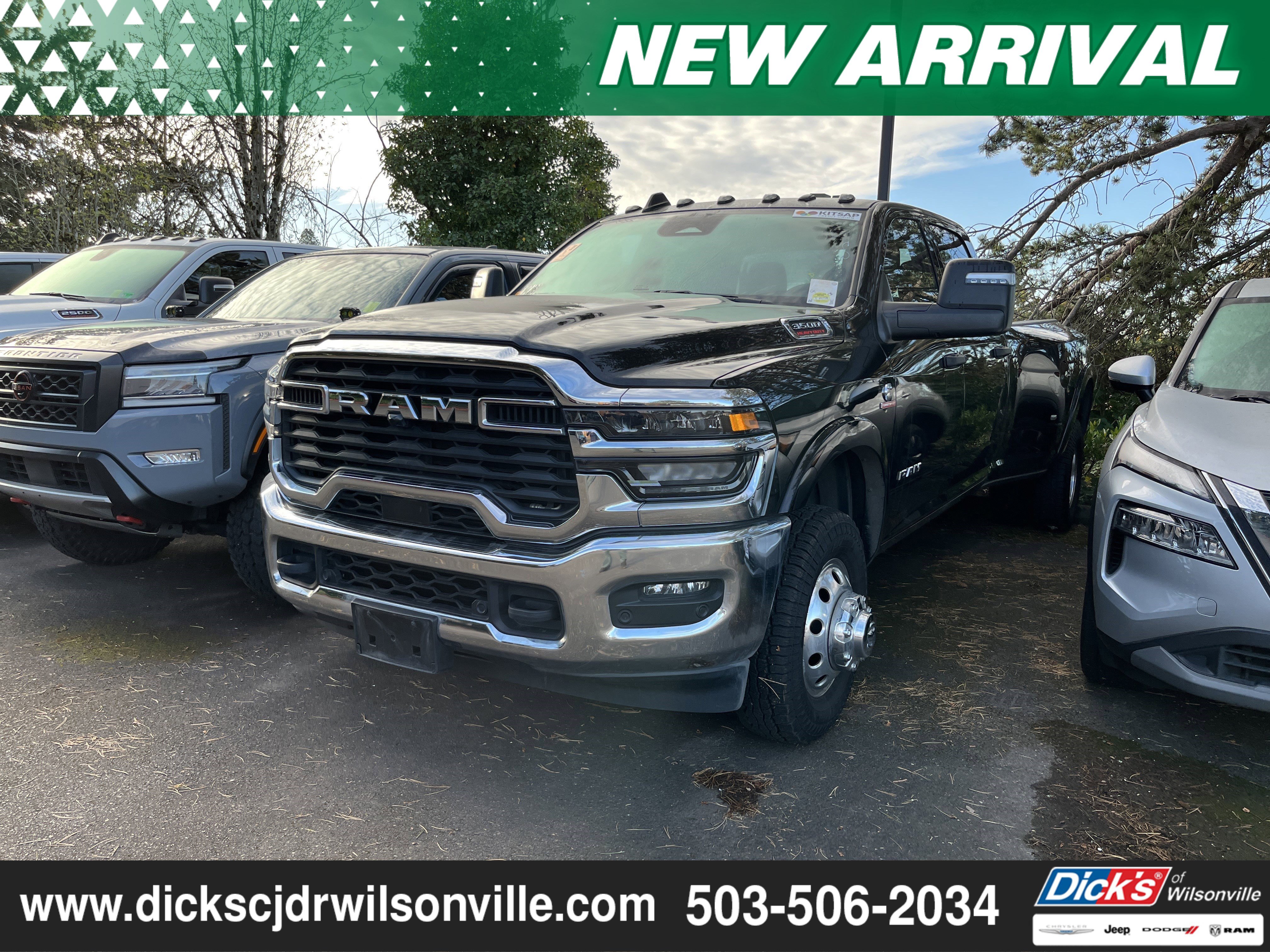 Used 2025 RAM 3500 Big Horn AWD/4WD image 4