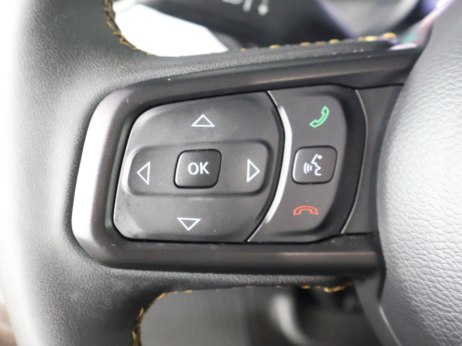 Used 2024 Jeep Wrangler Unlimited AWD/4WD image 34